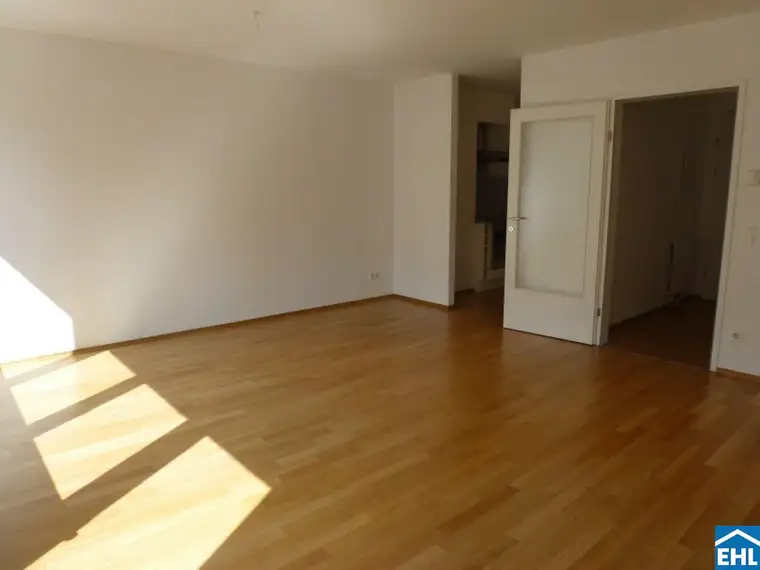 Freundliche 2 Zimmerwohnung mit Balkon Nähe Neubaugasse
