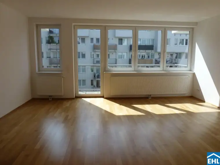 Freundliche 2 Zimmerwohnung mit Balkon Nähe Neubaugasse