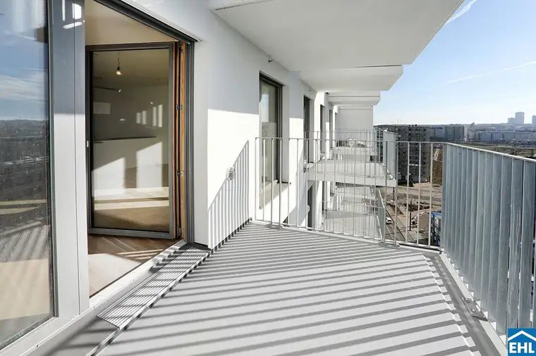 Sonnwendviertel: 4-Zimmer-Wohnung mit Balkon im 5. OG – Fitnessraum, Co-Working &amp; Rooftop-Terrasse inklusive!