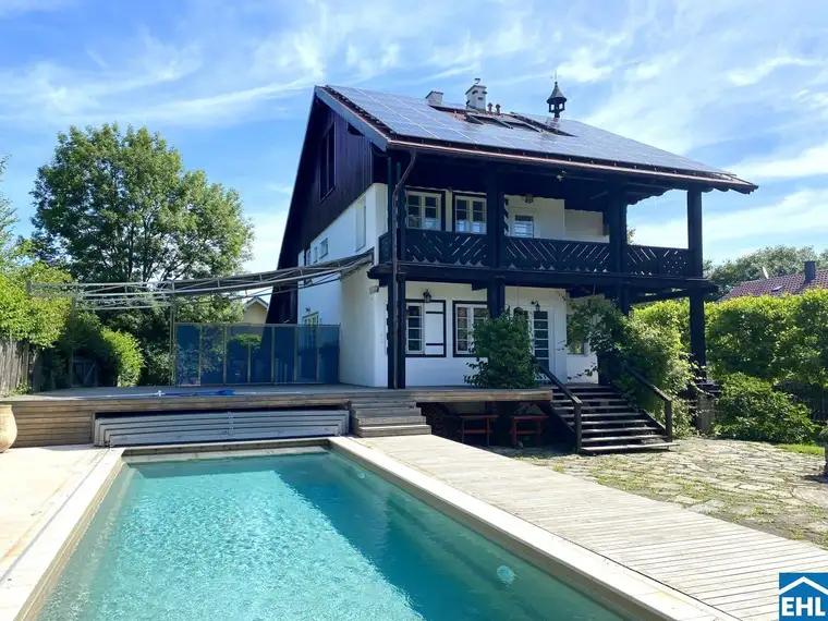 Charmantes &amp; gepflegtes Einfamilienhaus mit Pool und Sauna - Ein Zuhause mit Bergblick