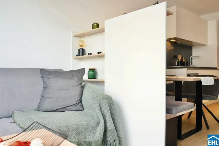 Urbanes Wohnen im High Five Tower ab sofort! Moderne 2-Zimmer-Wohnung mit Loggia im 17.OG