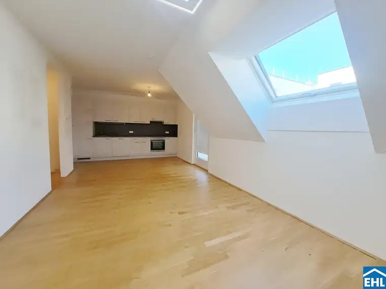 2-Zimmer-Wohntraum mit Balkon!