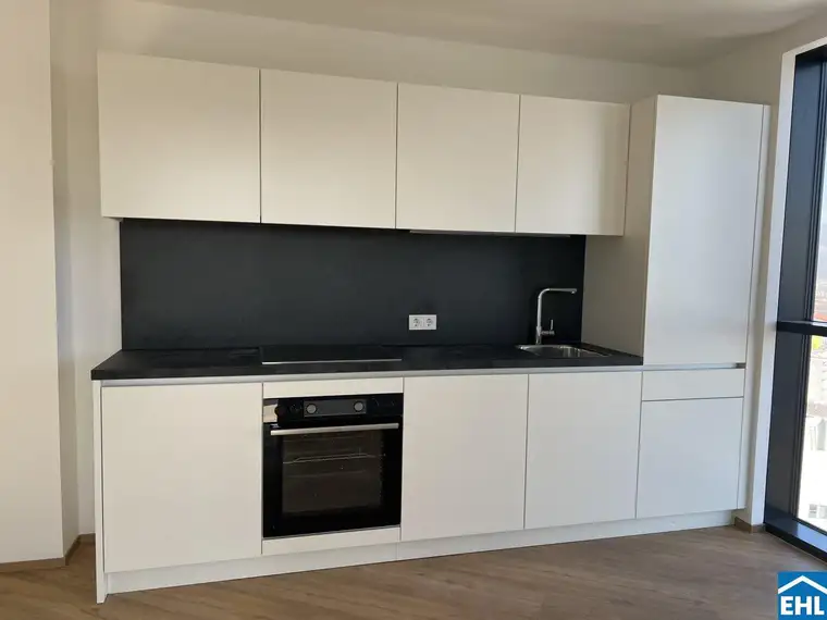 Top ausgestattete Wohnung mit 3 getrennte Zimmer– Urbanes Leben ++ WG-geeignet++