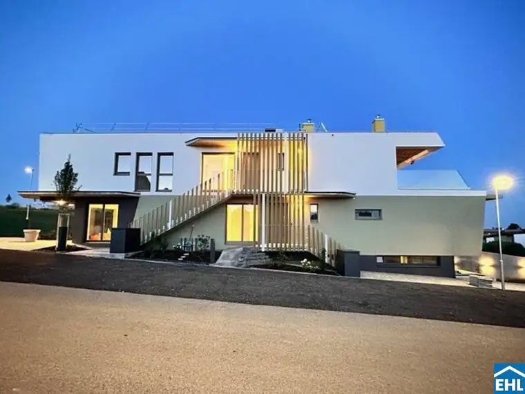 Traumwohnung mit 4 Zimmern und Gemeinschaftspool!