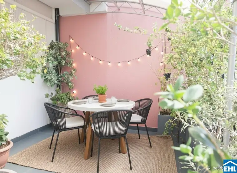 Wohnen mit Gefühl: Dachgeschoß-Maisonette mit zwei Terrassen in Wiener Neudorf
