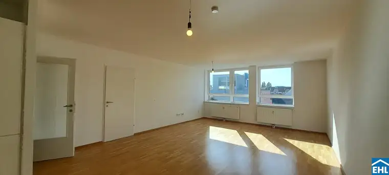 Schön aufgeteilte 2 Zimmerwohnung nahe dem Millennium Tower