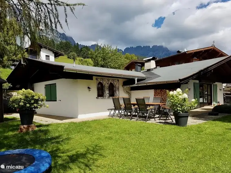 Freizeitwohnsitz im Bergdoktor Dorf Ellmau unterm Wilden-Kaiser-Panorma