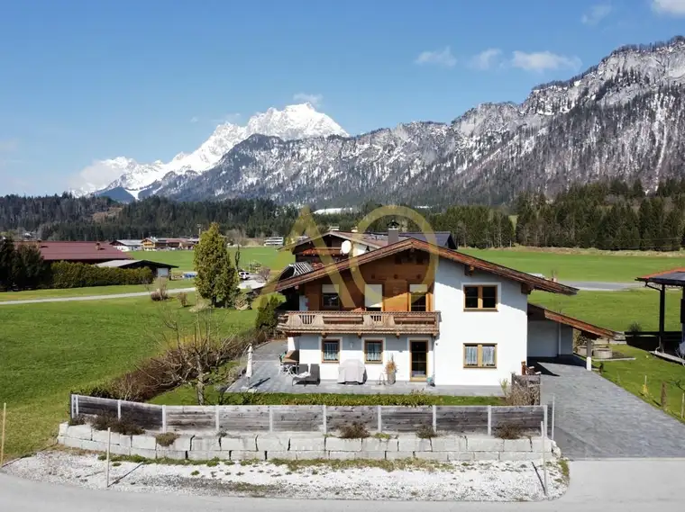Tiroler Landhaus mit Einliegerwohnung in St. Johann i. Tirol
