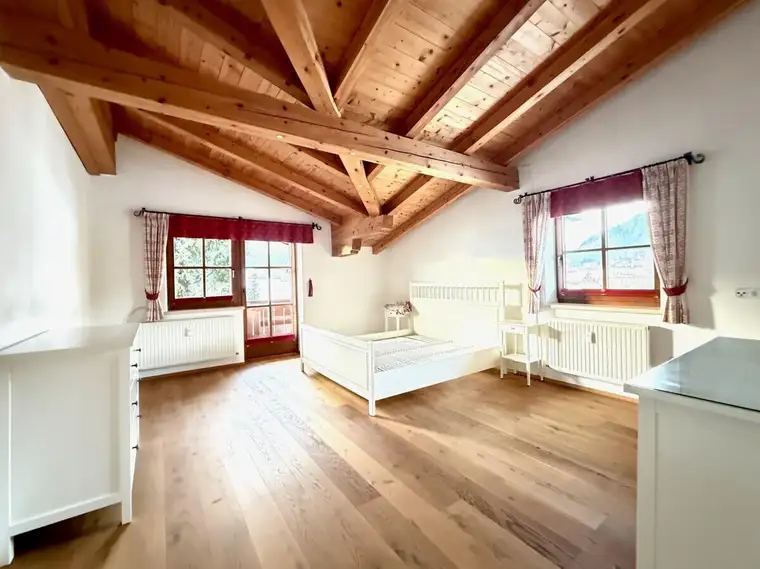 5 Zi. 130 m² viel Platz für eine große Familie in der schönen Wohnung Kössen Zentrum