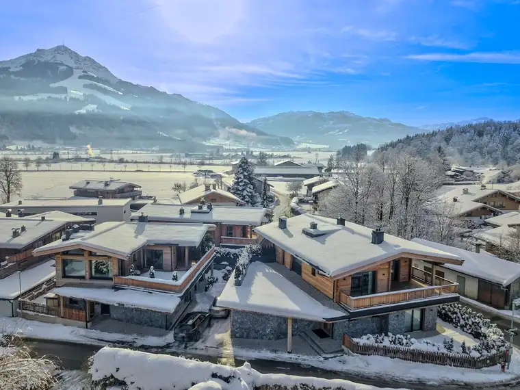 Luxuriöses 3er-Chalet-Ensemble in St. Johann i. Tirol