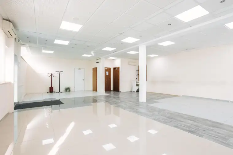 Graz: Moderne Büro/Praxis/Geschäftsräume mit Parkplatz in sehr gut frequentierter Stadtlage