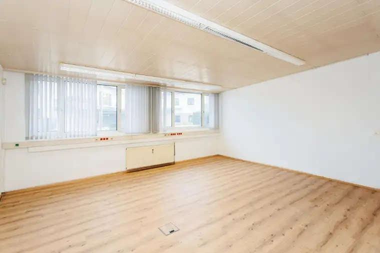 8055 - Büro mit guter Raumaufteilung und bester Erreichbarkeit