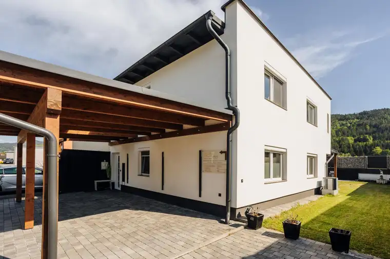Moderne Haushälfte in Pischeldorf zu verkaufen