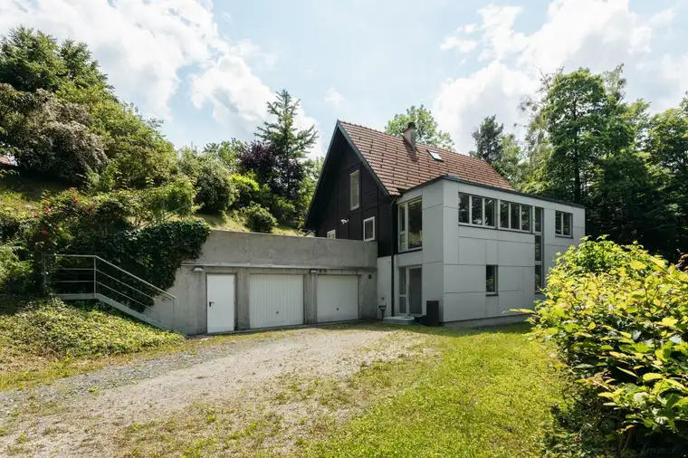 8463 EINMALIGE GELEGENHEIT! extravagantes Wohnhaus in einer Ruhelage mit traumhaftem Panoramablick!