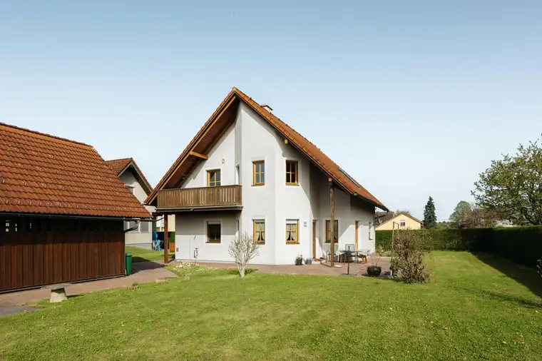 Charmantes Wohnhaus mit einer Top Infrastruktur