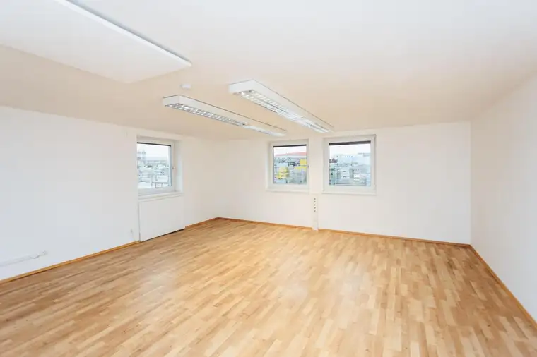 8055 - Büro mit guter Raumaufteilung und bester Erreichbarkeit