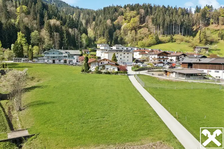 Baugrundstück am Eingang ins Brixental