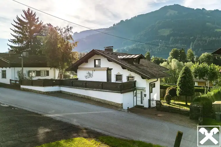 Preisreduziert: Einfamilienhaus mit Bergblick
