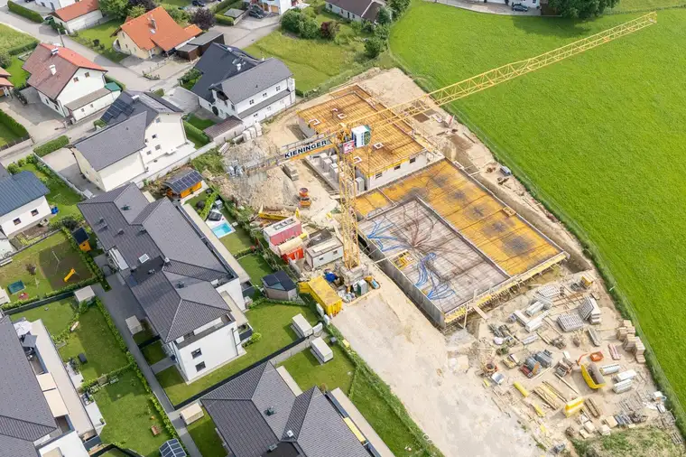 BAUSTART ERFOLGT - PROVISIONSFREI - 2 Zi. Gartenwohnung in Mondsee mit ca. 89 m² Garten - BAURECHTOBJEKT