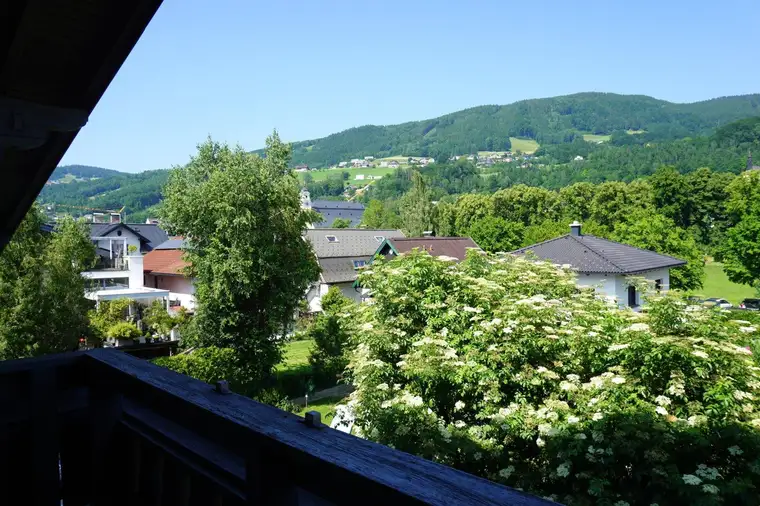 Gepflegte 3 Zimmer Wohnung im Zentrum von Mondsee mit Balkon und PKW-Stellplatz!