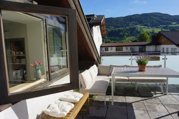 Stylische Maisonette Wohnung in traumhafter Mondseer Aussichtslage