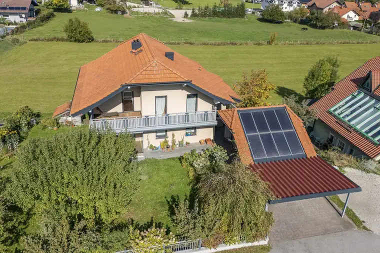 Top Zweifamilienhaus in Koppl bei Salzburg mit Einliegerwohnung – 2 Balkone, Garage, Solaranlage und Wohnraumlüftung!