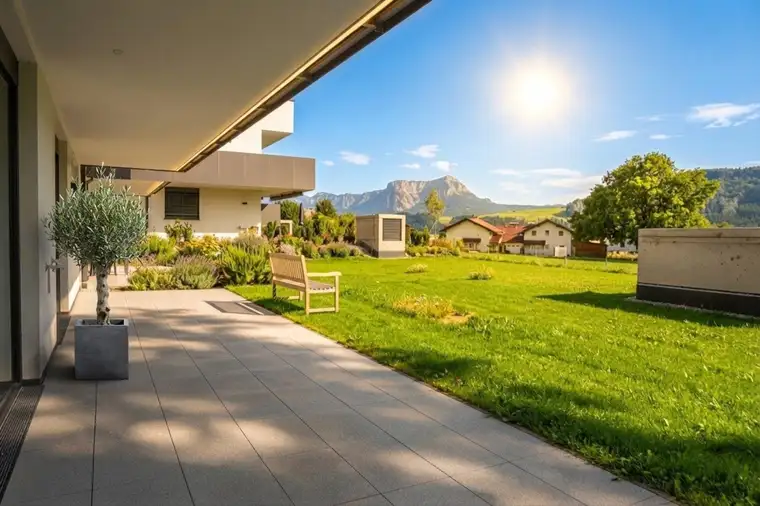 TRIO - BEZUGSFERTIG SOMMER 2026 - PROVISIONSFREI! Mondsee 2 Zi. Gartenwohnung mit ca. 90 m² Garten - BAURECHTOBJEKT