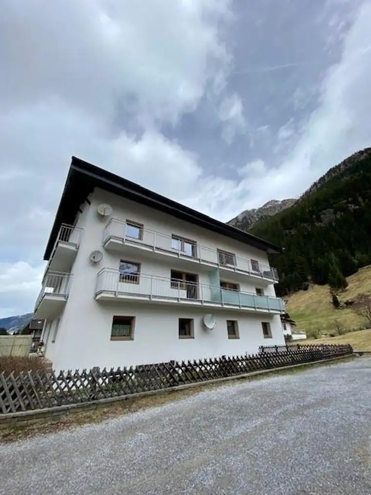 Supergroße 3-Zimmer-Wohnung in St. Leonhard zu vermieten!