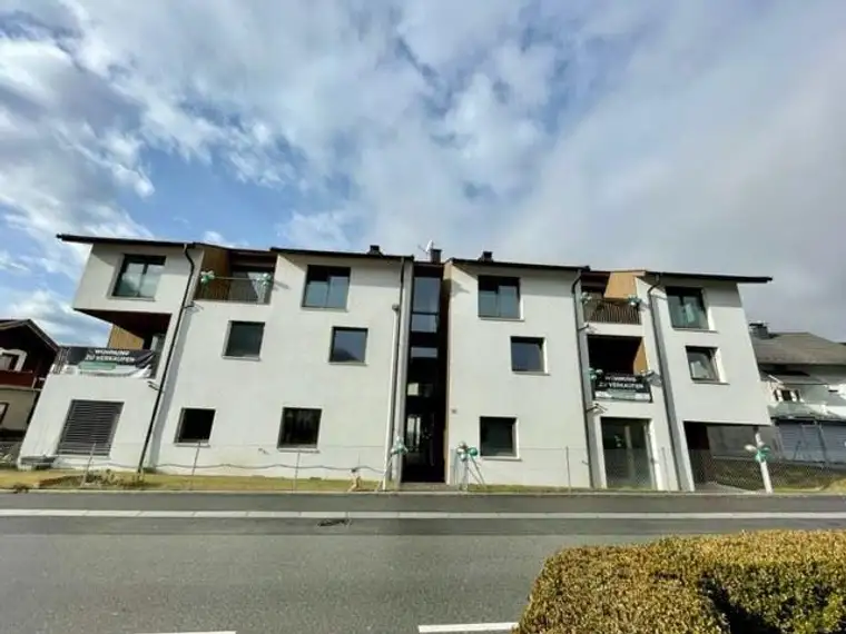 3-Zimmer-Penthousewohnung mit Dachterrasse im Herzen von Mötz zu verkaufen!