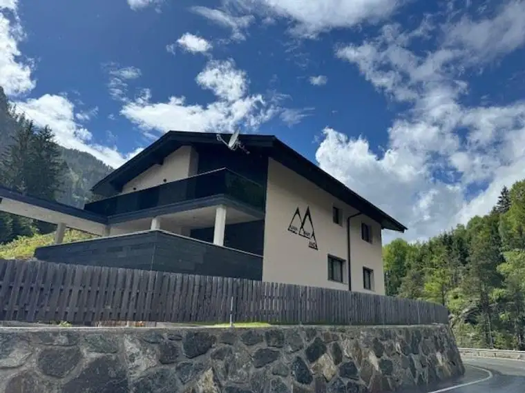 Attraktive Investitionsmöglichkeit: Apartmenthaus mit 4 Einheiten in Alleinlage im Tiroler Pitztal zu verkaufen!