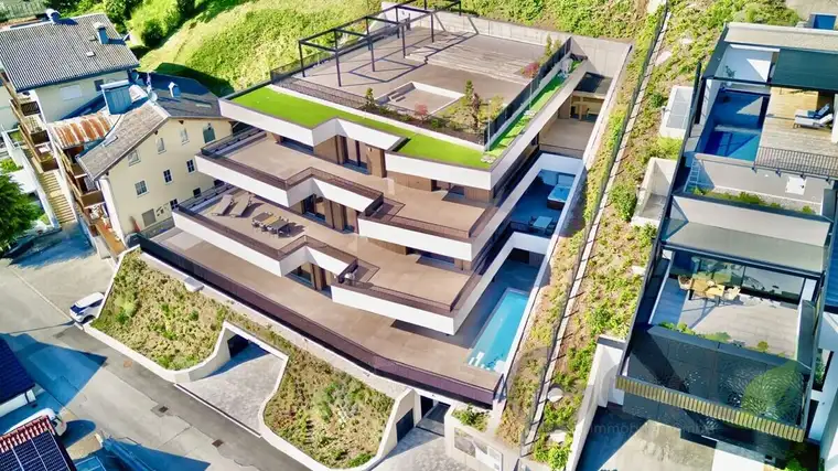 Luxuriöses Wohnen über den Dächern von Bergheim - Erstbezugswohnung mit privaten Pool