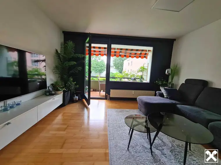 4-Zimmerwohnung im Hochparterre mit Balkon