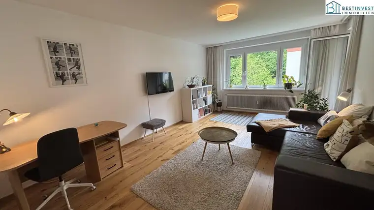 Absolute Ruhelage "Wohnung mit Terrasse und Blick ins Grün" am Berliner Ring - LKH Nähe
