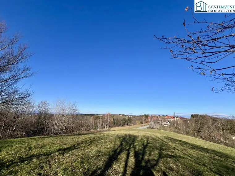 Sonniger Baugrund mit Fernblick im Südburgenland