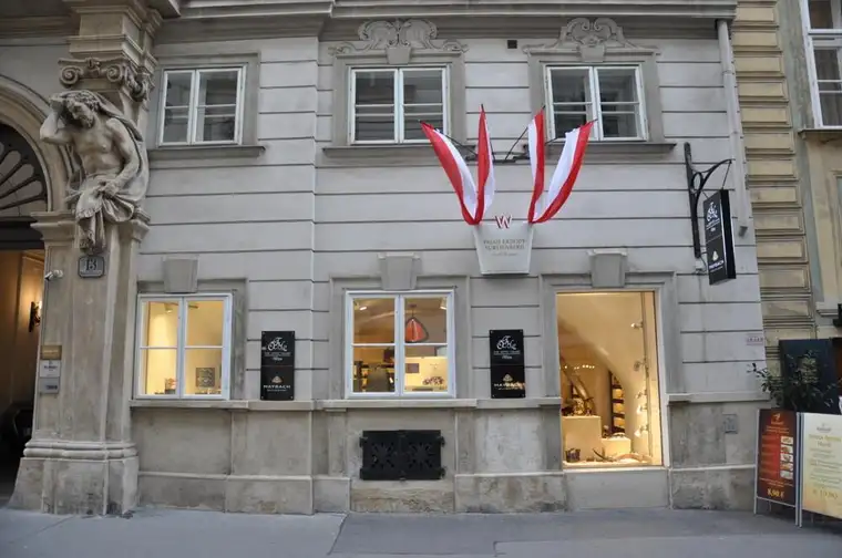 Prachtvolle Geschäftsfläche im Palais Erdödy-Fürstenberg
