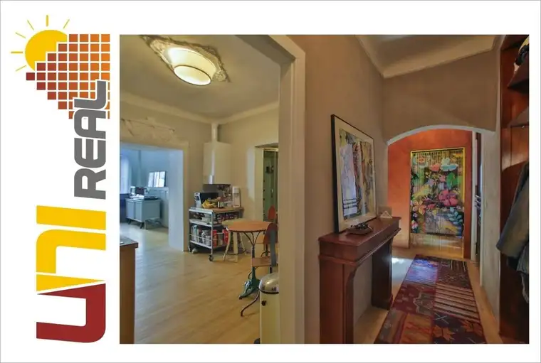 - UNI-Real -Atelier/Büro/Gemeinschaftspraxis mit Hofgarten