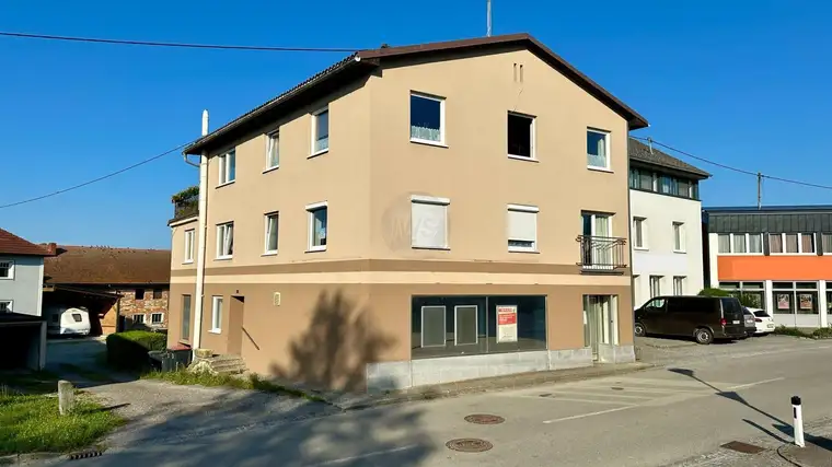Geschäftshaus mit sehr viel Pontential