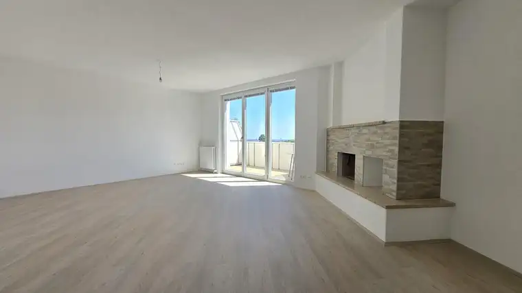 Traumhafte Balkonwohnung - Herrlicher Grün-/Weitblick - Erstbezug nach Sanierung