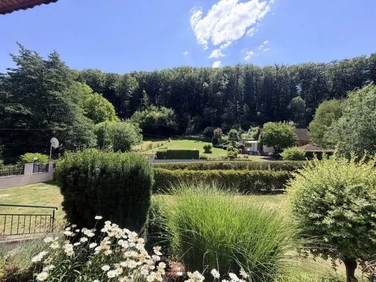 Entspanntes Wohnen mit Weitblick, in Weidling und absoluter Ruhelage