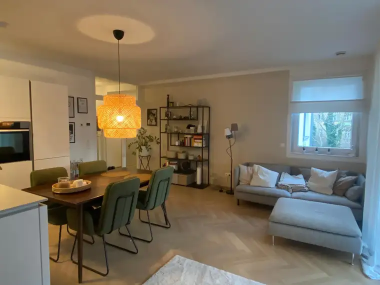 Stilvolle 2-Zimmer-Wohnung mit Balkon in Bestlage von Wr. Neustadt – Perfekte Wohnqualität direkt beim Landesklinikum!