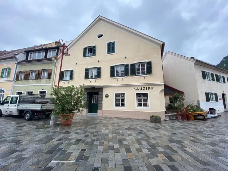 Frohnleiten Hauptplatz- 2-Zimmer-Wohnung - 58m² - Balkon - inkl. Parkplatz