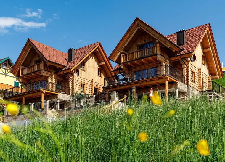 Traumhaftes *** LUXUX BLOCKHAUS - CHALET *** mit wunderschönem Ausblick in absoluter Ruhelage