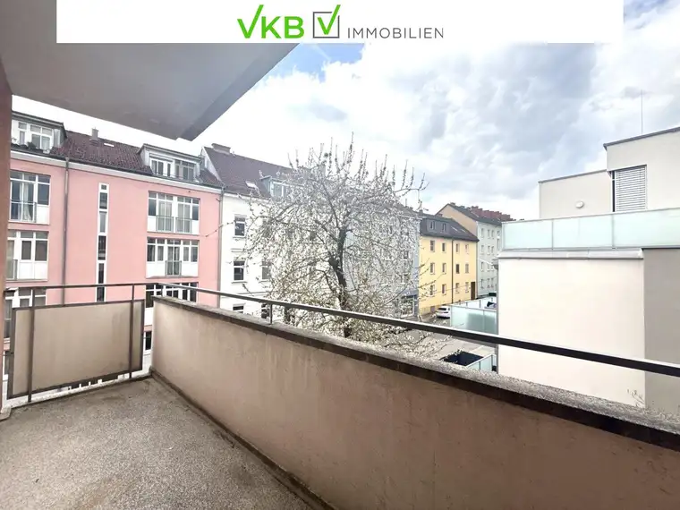 Licht, Luft &amp; Lebensqualität – 5 Zimmer am Auberg mit Loggia und Balkon