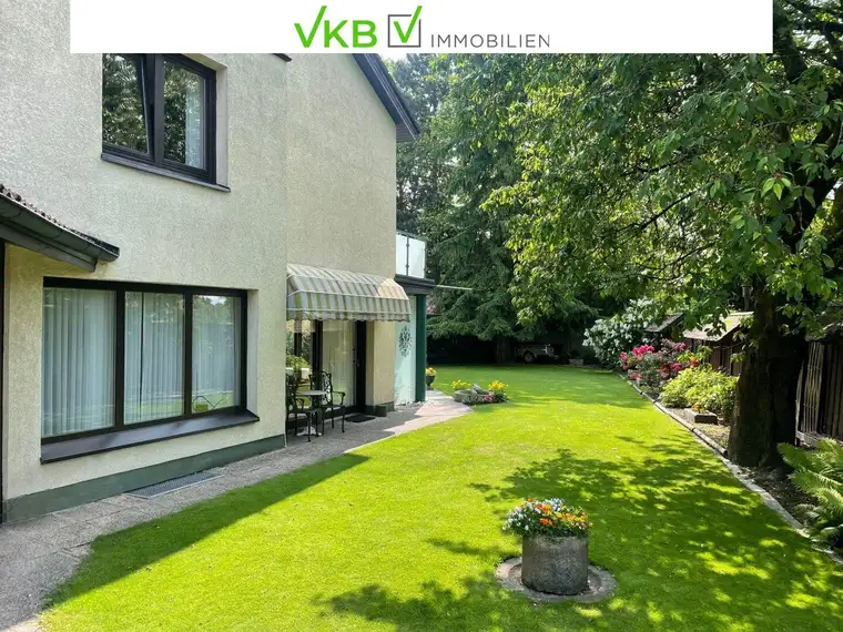 Eckreihenhaus in bester Lage - Substanz, Ruhe und Perspektive