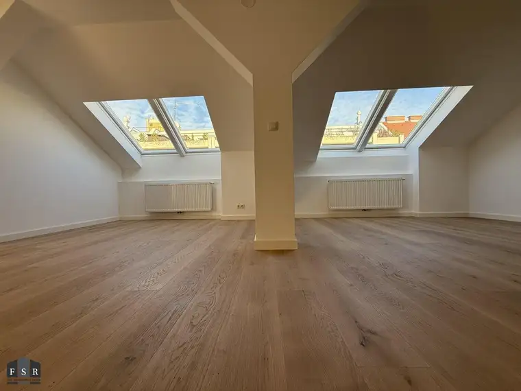 ERSTBEZUG Dachgeschosswohnung mit Terrasse im revitalisierten Stilaltbau – in unmittelbarer Nähe zur U3-Station Schlachthausgasse.