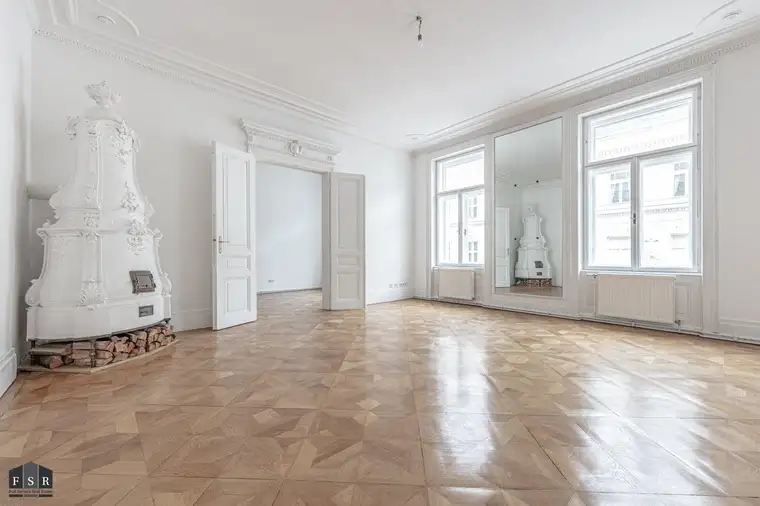 Nähe Votivkirche! Erstbezug - absolute Rarität - Herrschaftliche Altbauwohnung mit 2x Loggien