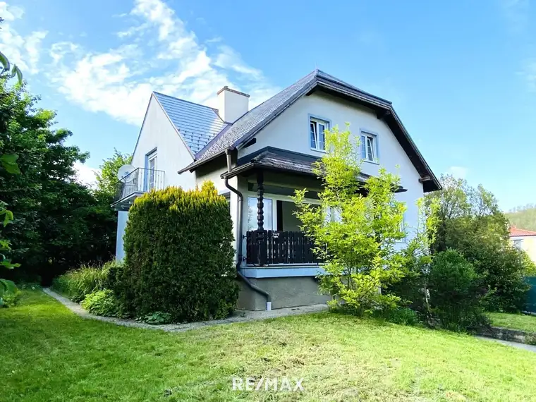 Einfamilienhaus in traumhafter Lage mit großem Garten; nahe Wien!