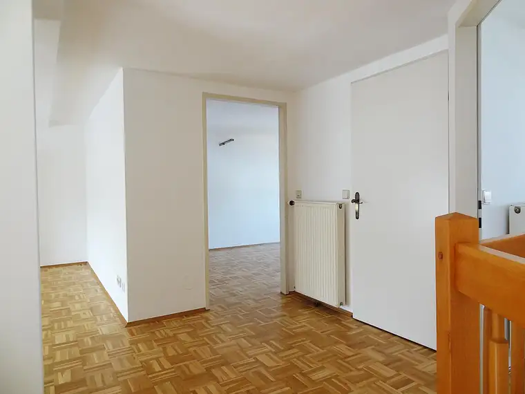 Gemütliche, geräumige und sonnige Maisonette-Mietwohnung mit guter Raumaufteilung ...!