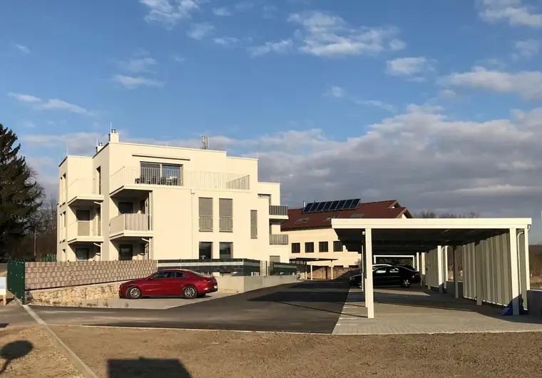 Parkplätze/Abstellplätze nahe Bahnhof Schleinbach