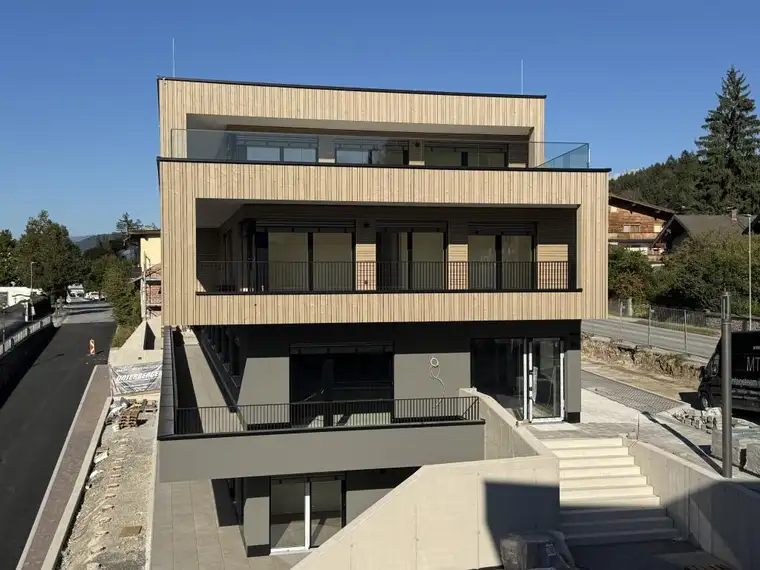 Gewerbe, Büro, Handel im Dorf Domizil Kirchbichl ca. 58-280 m² zu verkaufen und zu vermieten